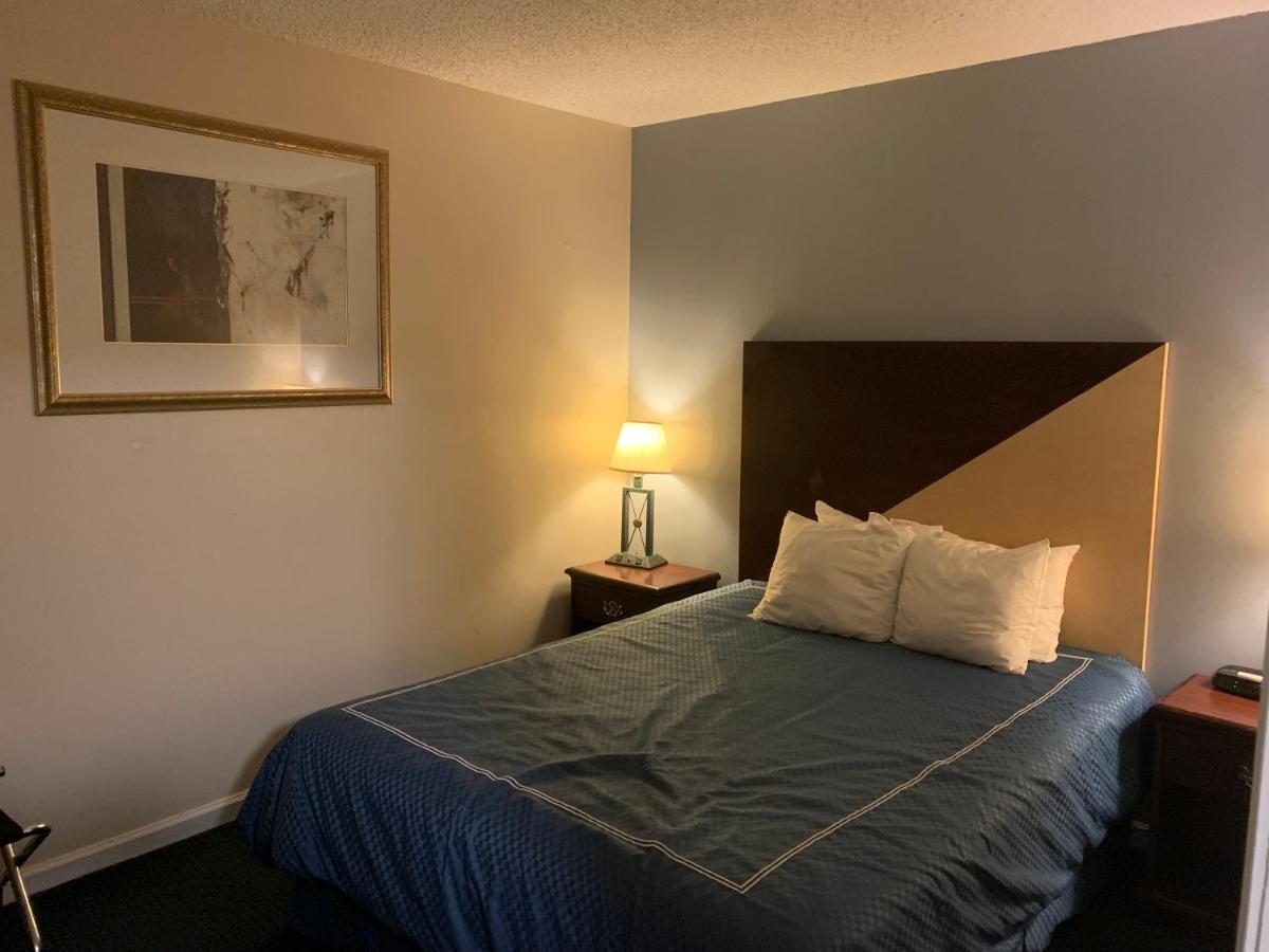 Merrimac Inn & Suites วิลเลียมส์เบิร์ก ภายนอก รูปภาพ