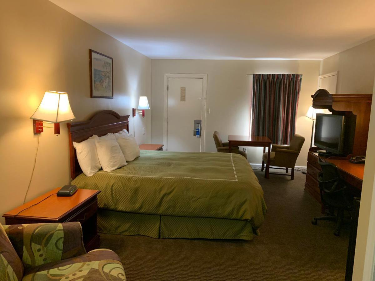 Merrimac Inn & Suites วิลเลียมส์เบิร์ก ภายนอก รูปภาพ
