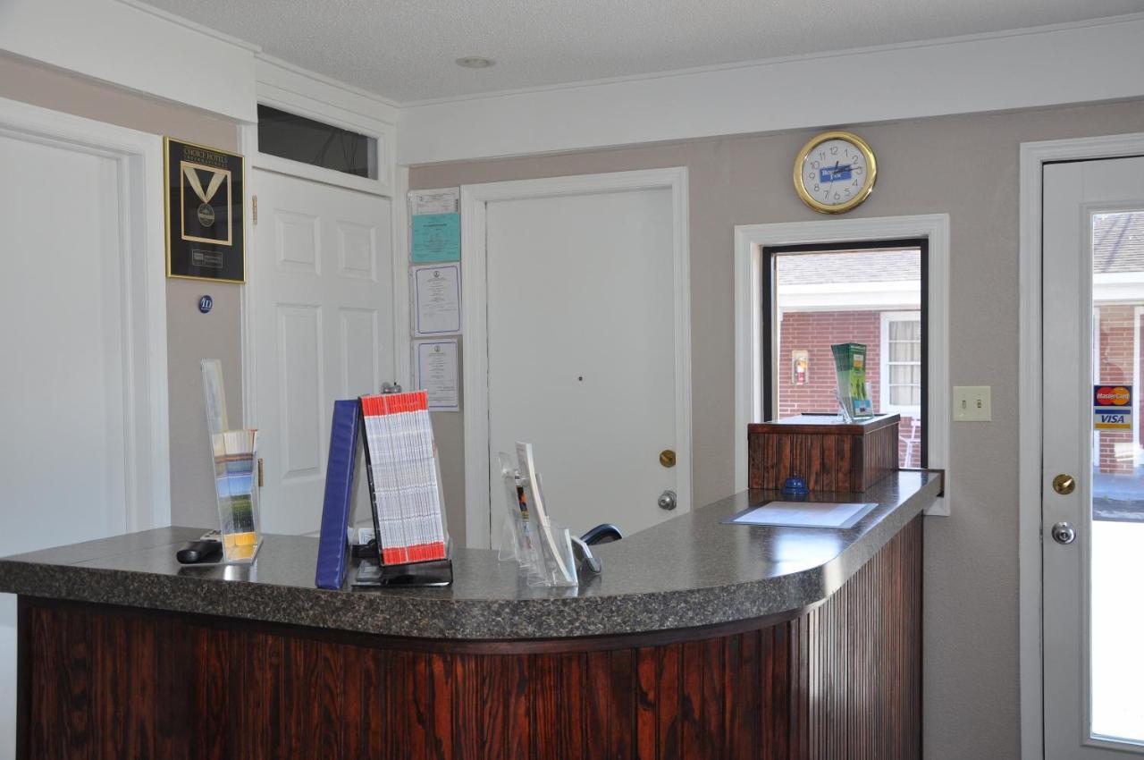 Merrimac Inn & Suites วิลเลียมส์เบิร์ก ภายนอก รูปภาพ